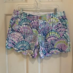 Lilly Pulitzer Shorts. Size 8. EUC